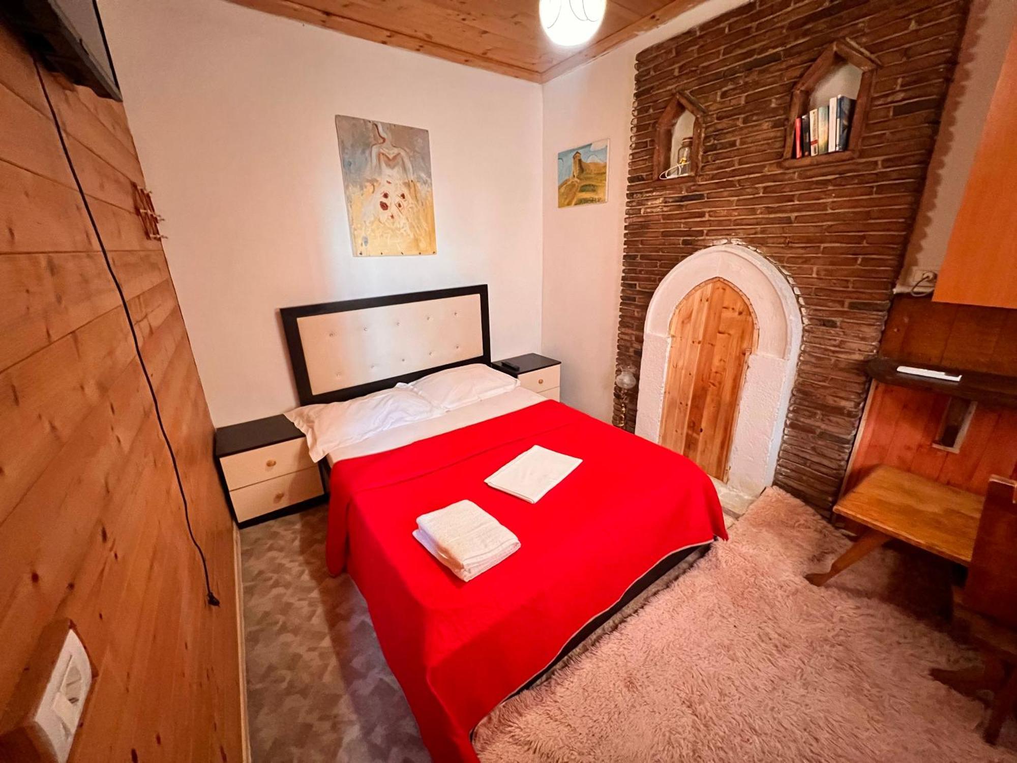 Rooms Merlika -Inside The Castle- Крує Екстер'єр фото